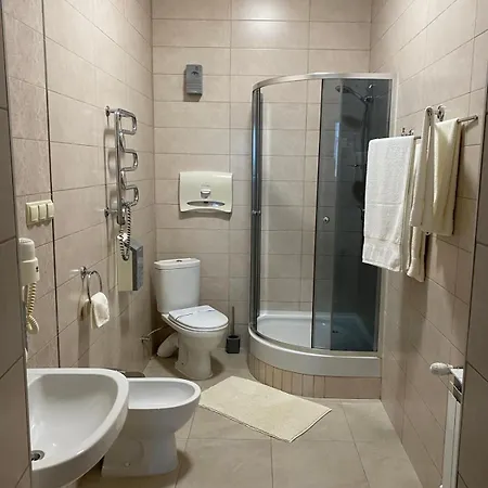 In Hotel Kamianets-Podilskyi Exterior photo